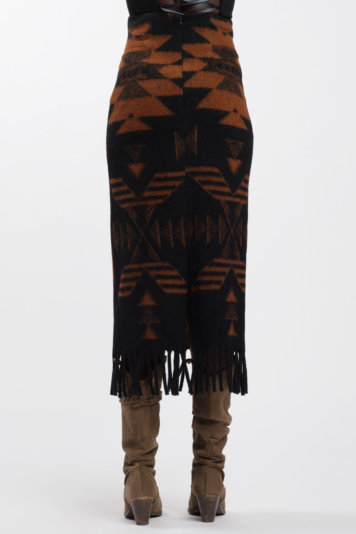 Black-Bruised Fringe Skirt